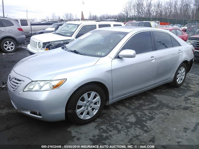 4T1BK46K88U062815 - 2008 TOYOTA CAMRY LE/XLE/SE ვერცხლისფერი ფოტო 2