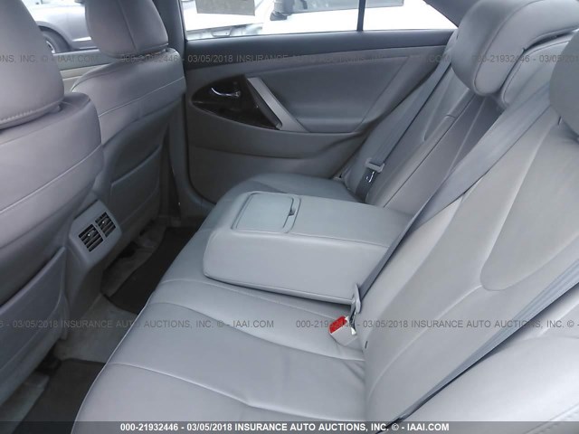 4T1BK46K88U062815 - 2008 TOYOTA CAMRY LE/XLE/SE ვერცხლისფერი ფოტო 8