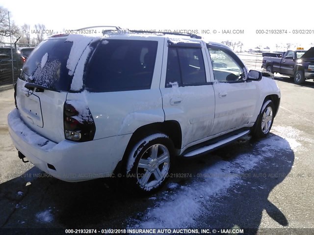 1GNDT13S282140814 - 2008 CHEVROLET TRAILBLAZER LS/LT WHITE photo 4