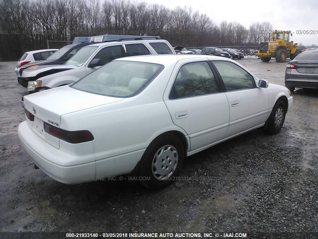 4T1BG22K7XU549207 - 1999 TOYOTA CAMRY CE/LE/XLE WHITE photo 4