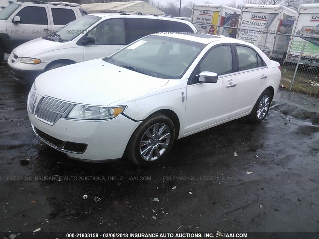 3LNHL2GC6AR753552 - 2010 LINCOLN MKZ WHITE photo 2