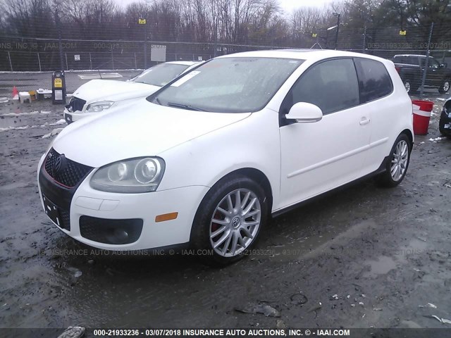 WVWEV71K87W067372 - 2007 VOLKSWAGEN NEW GTI WHITE photo 2