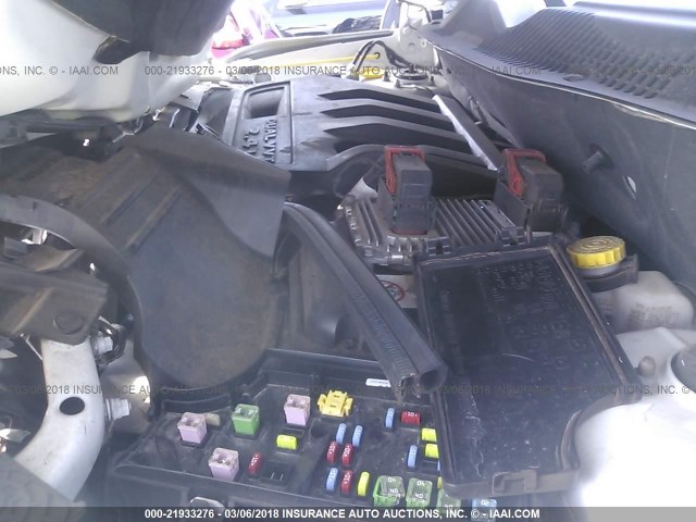 1C4NJCEB9GD559497 - 2016 JEEP COMPASS LATITUDE 白色 照片 10