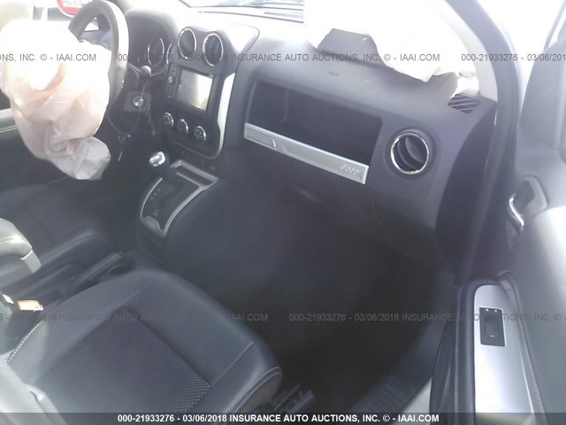 1C4NJCEB9GD559497 - 2016 JEEP COMPASS LATITUDE 白色 照片 5