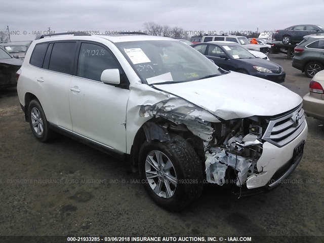 5TDBK3EH3CS096758 - 2012 TOYOTA HIGHLANDER SE WHITE photo 1