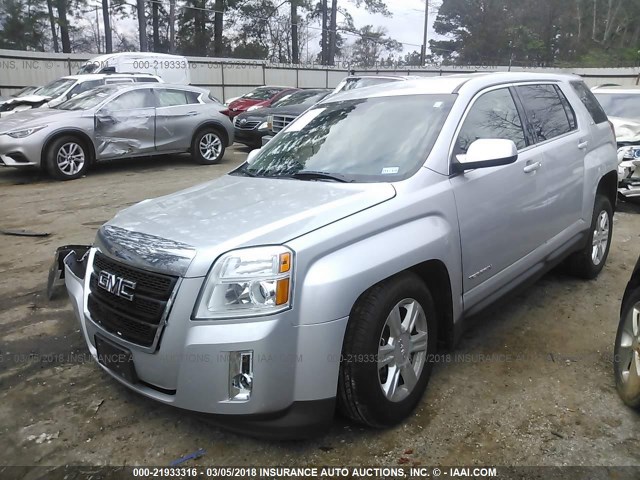 2GKALMEKXE6334987 - 2014 GMC TERRAIN SLE SILVER photo 2