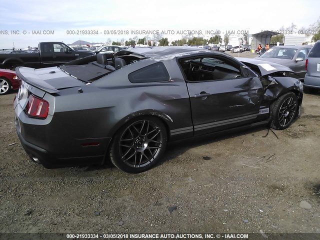 1ZVBP8JS2B5122770 - 2011 FORD MUSTANG SHELBY GT500 GRAY photo 4