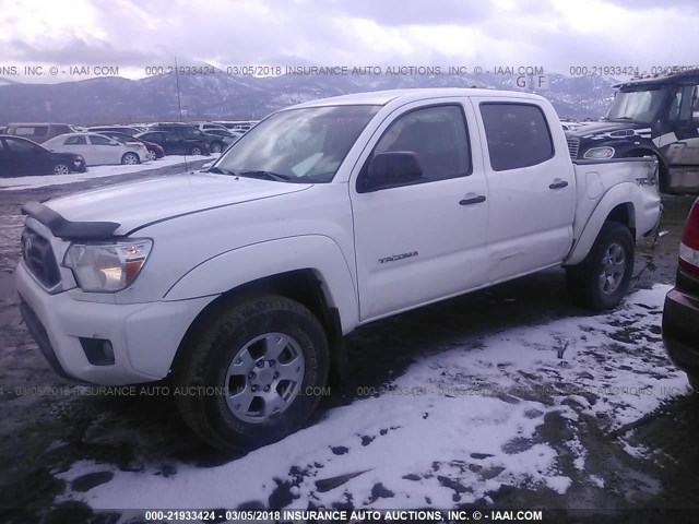 3TMLU4EN8FM185854 - 2015 TOYOTA TACOMA DOUBLE CAB/TRD PRO WHITE photo 2