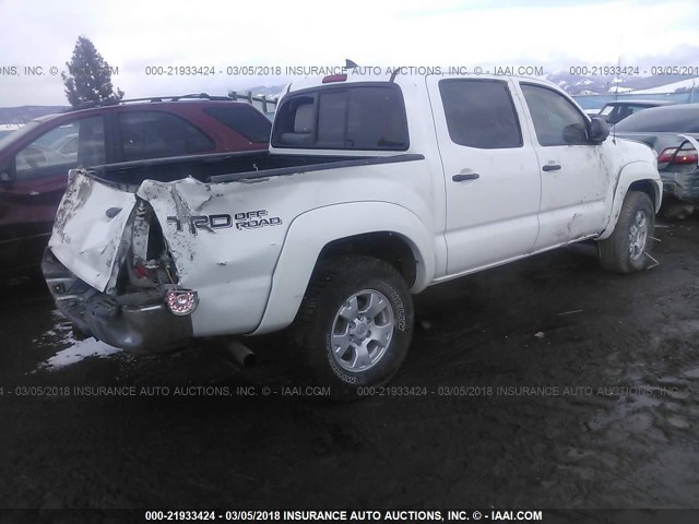 3TMLU4EN8FM185854 - 2015 TOYOTA TACOMA DOUBLE CAB/TRD PRO WHITE photo 4