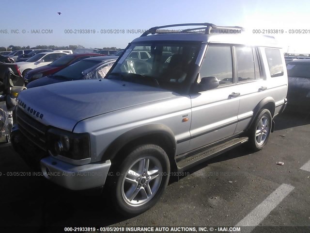 SALTW19424A865472 - 2004 LAND ROVER DISCOVERY II SE SILVER photo 2