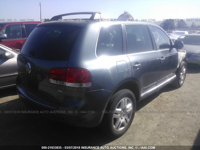 WVGZG77L05D070072 - 2005 VOLKSWAGEN TOUAREG 3.2 GRAY photo 4