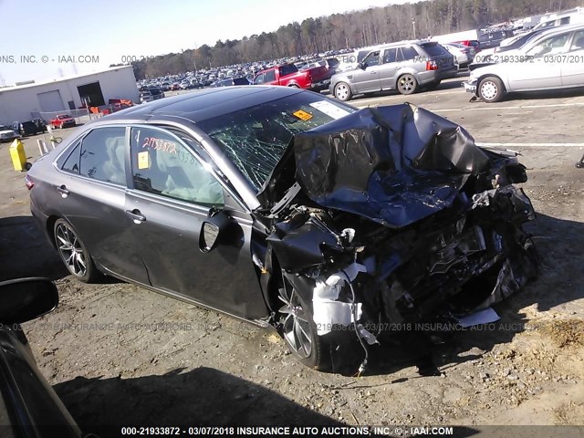 4T1BF1FK5FU884116 - 2015 TOYOTA CAMRY LE/XLE/SE/XSE GRAY photo 1