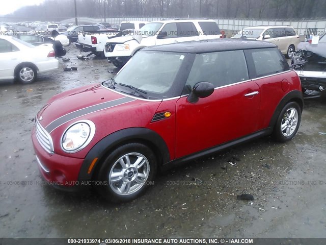 WMWSU3C59CT257034 - 2012 MINI COOPER RED photo 2