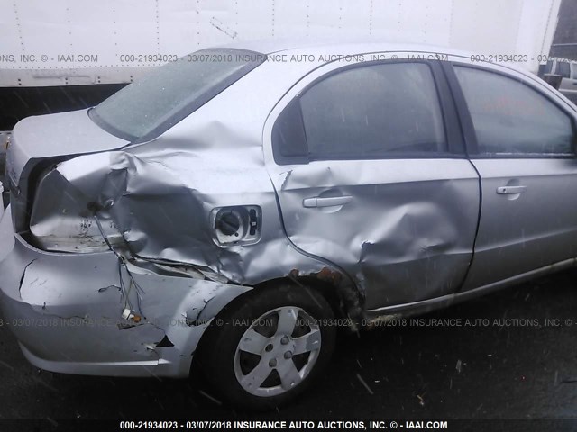 KL1TD56697B045342 - 2007 CHEVROLET AVEO LS SILVER photo 6