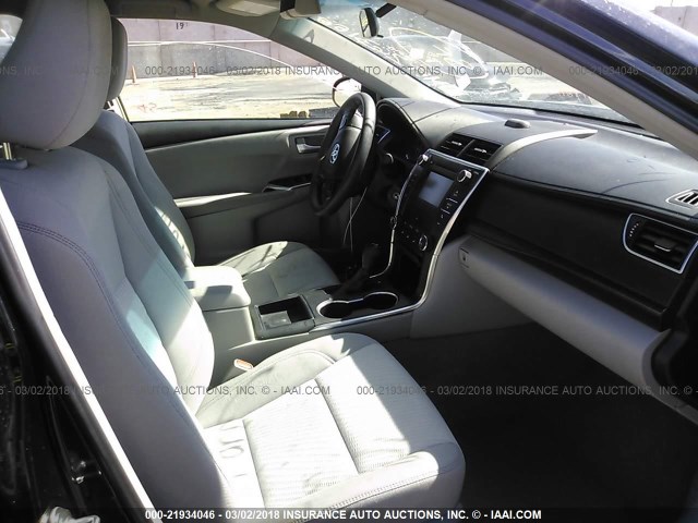 4T4BF1FK1FR470238 - 2015 TOYOTA CAMRY LE/XLE/SE/XSE 黑色 照片 5
