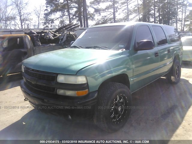 3GNFK16Z73G258555 - 2003 CHEVROLET SUBURBAN K1500 GREEN photo 2