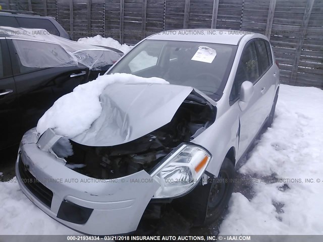 3N1BC1CP2BL514858 - 2011 NISSAN VERSA S/SL SILVER photo 2