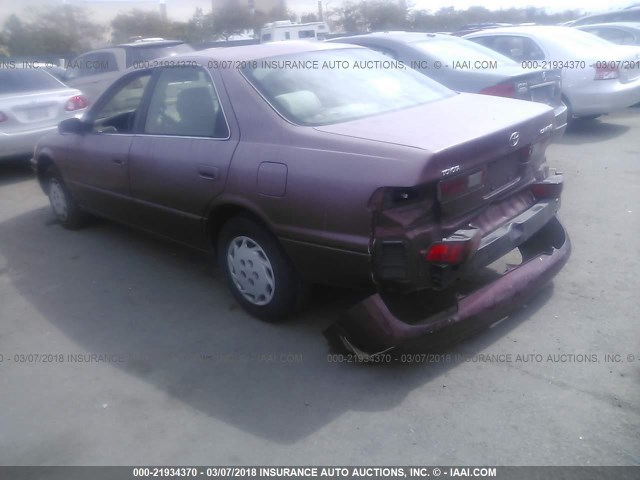 JT2BG22K0X0324437 - 1999 TOYOTA CAMRY LE/XLE RED photo 3
