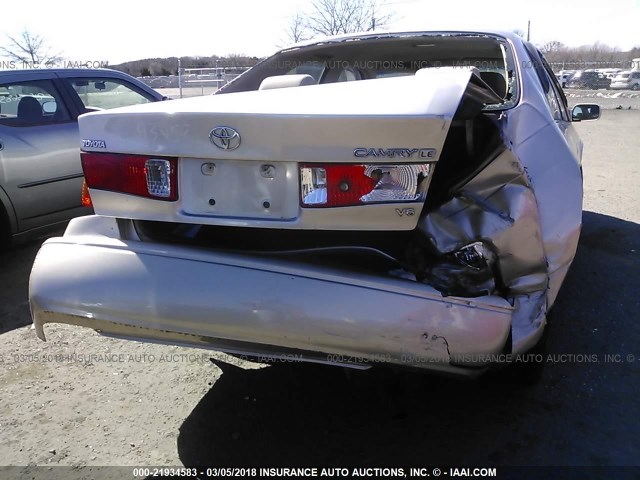 4T1BF22K7YU956447 - 2000 TOYOTA CAMRY LE/XLE Շամպայն լուսանկար 6