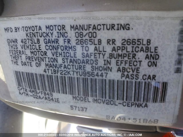 4T1BF22K7YU956447 - 2000 TOYOTA CAMRY LE/XLE Շամպայն լուսանկար 9