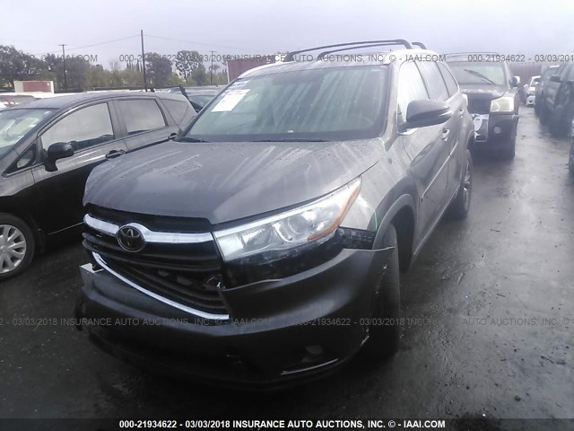 5TDKKRFH5GS135437 - 2016 TOYOTA HIGHLANDER XLE GRAY photo 2