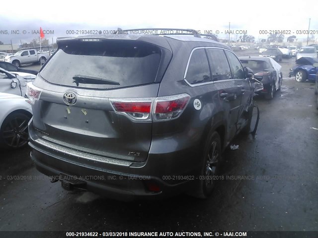 5TDKKRFH5GS135437 - 2016 TOYOTA HIGHLANDER XLE ნაცრისფერი ფოტო 4