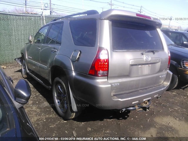 JTEBT17R668035996 - 2006 TOYOTA 4RUNNER LIMITED GOLD photo 3