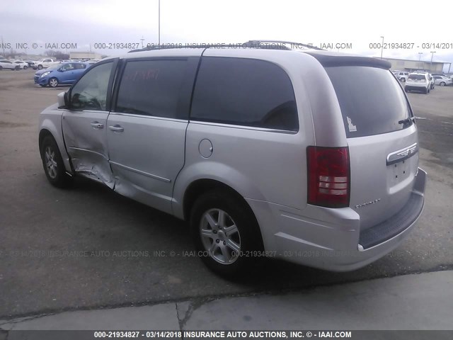 2A4RR5D17AR228883 - 2010 CHRYSLER TOWN & COUNTRY TOURING SILVER photo 3