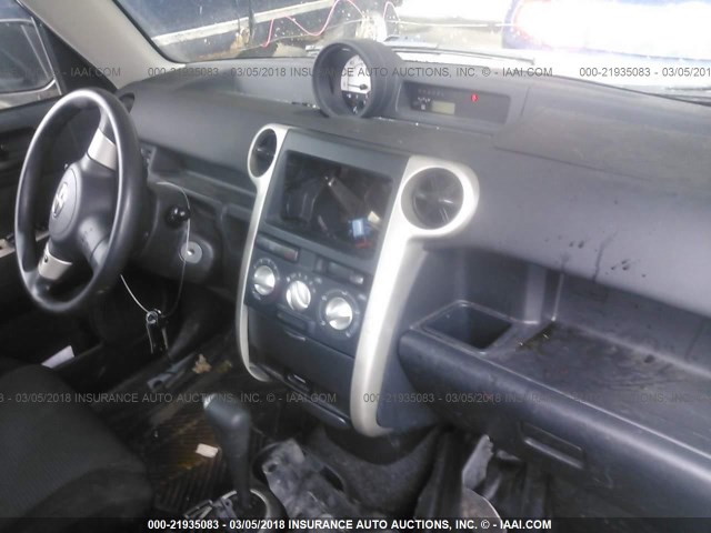 JTLKT324064109890 - 2006 TOYOTA SCION XB ვერცხლისფერი ფოტო 5