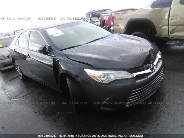 4T4BF1FK4FR468340 - 2015 TOYOTA CAMRY LE/XLE/SE/XSE BLACK photo 1