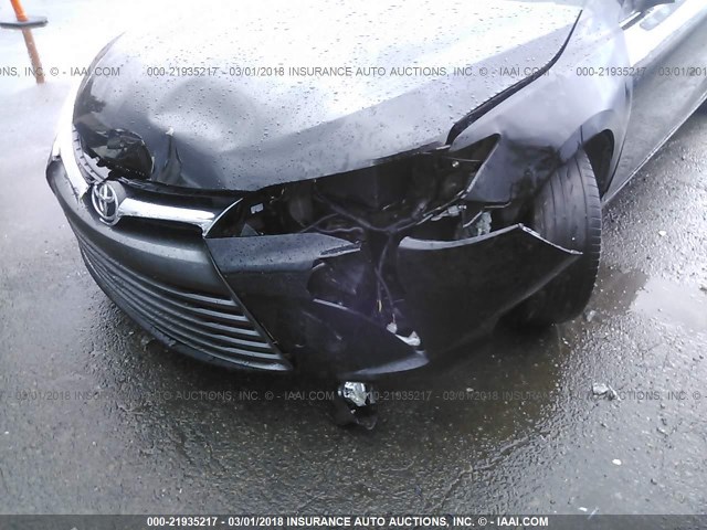 4T4BF1FK4FR468340 - 2015 TOYOTA CAMRY LE/XLE/SE/XSE შავი ფოტო 6