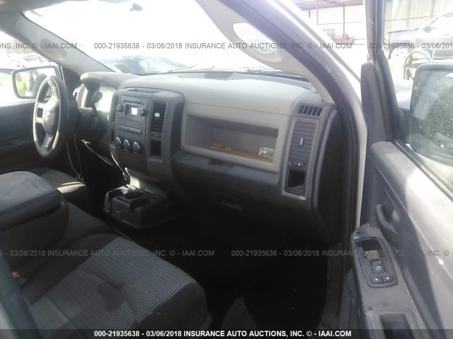 1C6RD6KP7CS274840 - 2012 DODGE RAM 1500 ST SILVER photo 5