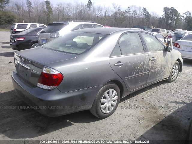 4T1BE32K55U557508 - 2005 TOYOTA CAMRY LE/XLE/SE GRAY photo 4