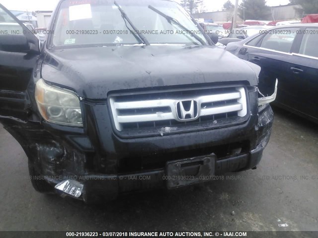 2HKYF184X6H524038 - 2006 HONDA PILOT EX BLACK photo 6