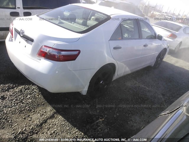 4T4BE46K57R003426 - 2007 TOYOTA CAMRY NEW GENERAT CE/LE/XLE/SE WHITE photo 4