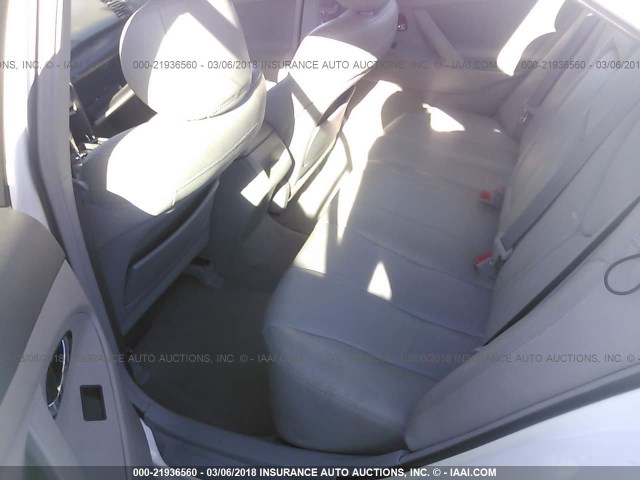 4T4BE46K57R003426 - 2007 TOYOTA CAMRY NEW GENERAT CE/LE/XLE/SE WHITE photo 8