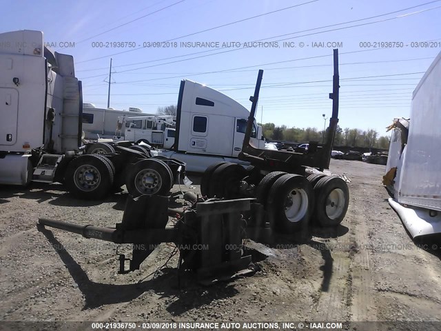 13N14020XW1577901 - 1998 FONTAINE TRAILER CO FLATBED  SILVER photo 4