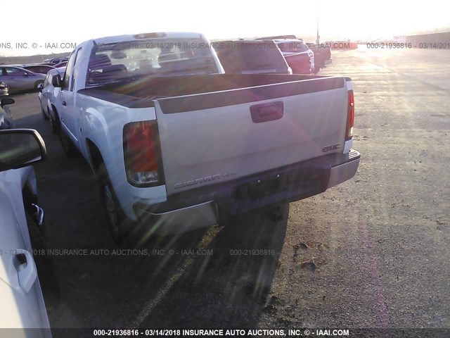 1GTEC290X9Z251452 - 2009 GMC SIERRA C1500 SLE WHITE photo 3