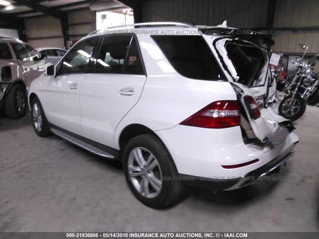 4JGDA5HB3FA582174 - 2015 MERCEDES-BENZ ML 350 4MATIC WHITE photo 3