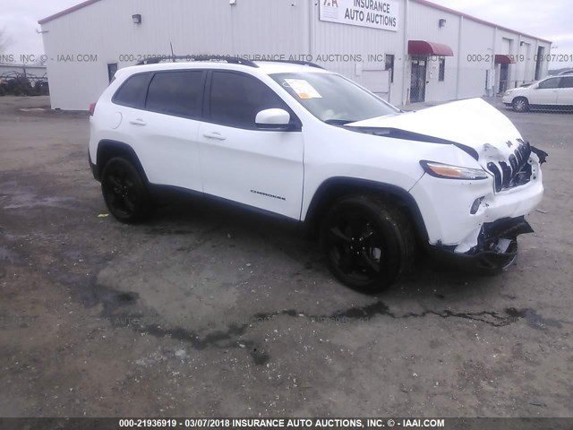 1C4PJMCB5JD588519 - 2018 JEEP CHEROKEE LATITUDE Biały zdjęcie 1