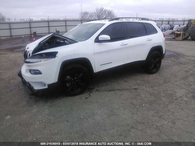 1C4PJMCB5JD588519 - 2018 JEEP CHEROKEE LATITUDE Biały zdjęcie 2