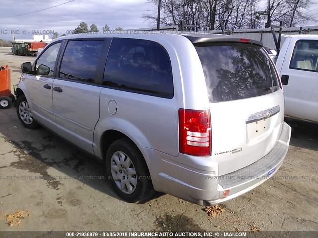 2A8HR44H58R816776 - 2008 CHRYSLER TOWN & COUNTRY LX SILVER photo 3