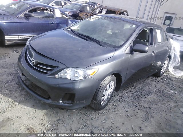 2T1BU4EE9DC083822 - 2013 TOYOTA COROLLA S/LE GRAY photo 2