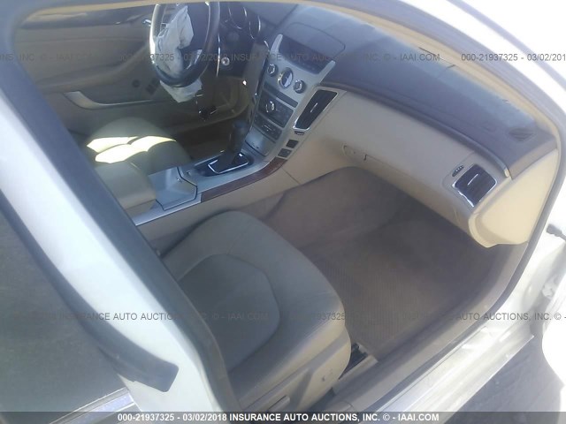 1G6DJ8EG4A0121220 - 2010 CADILLAC CTS PERFORMANCE COLLECTION Бежевый фото 5