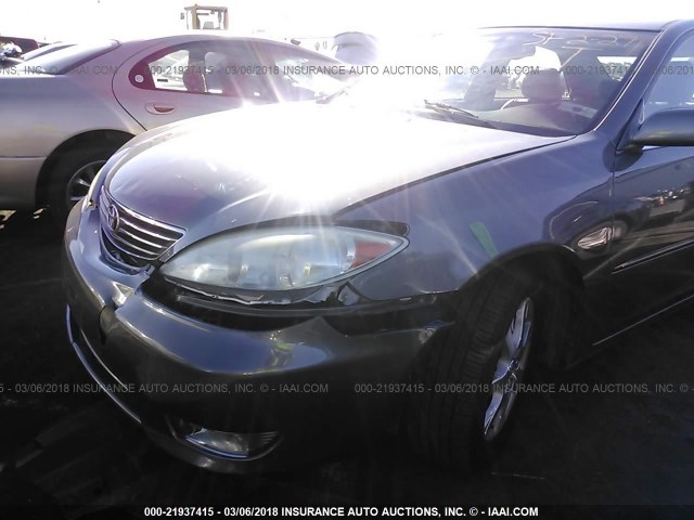 4T1BF30K05U618411 - 2005 TOYOTA CAMRY LE/XLE/SE GRAY photo 6