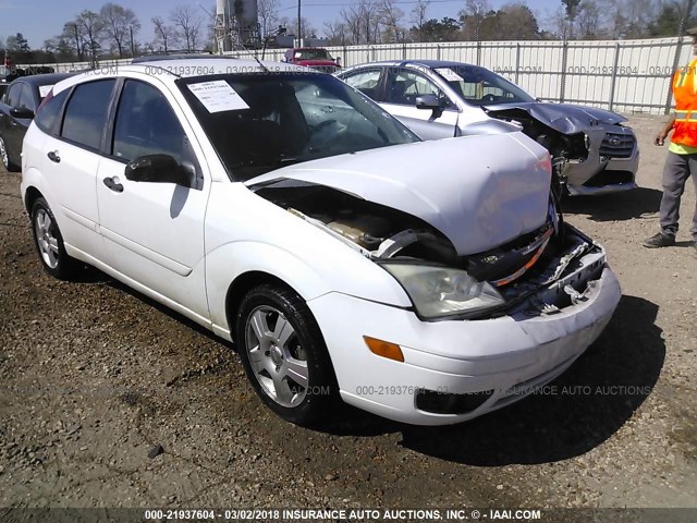 1FAHP37N57W246511 - 2007 FORD FOCUS ZX5/S/SE/SES WHITE photo 1