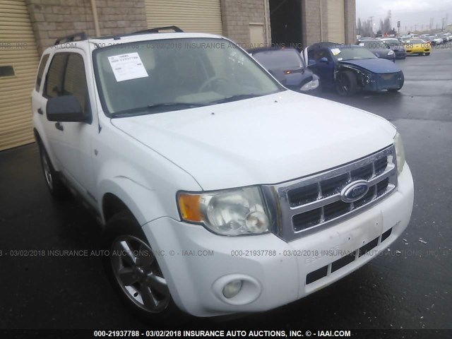 1FMCU93108KC40669 - 2008 FORD ESCAPE XLT WHITE photo 1