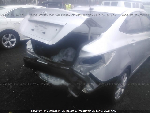 KMHCU4AE2DU305139 - 2013 HYUNDAI ACCENT GLS/SE SILVER photo 6