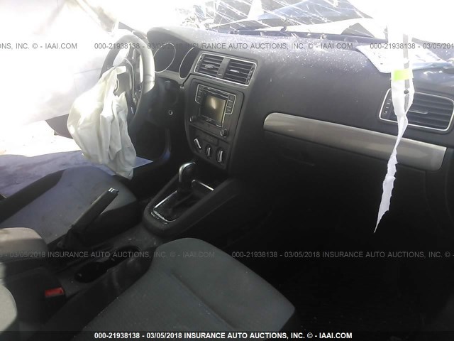 3VW2B7AJ0HM413514 - 2017 VOLKSWAGEN JETTA S 黑色 照片 5