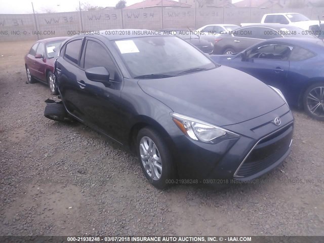3MYDLBZV4GY133090 - 2016 TOYOTA SCION IA GRAY photo 1